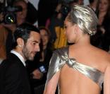 Kate Moss et Marc Jacobs, un couple glamour au Costume Institute Gala.
