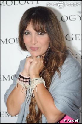 Hélène Ségara à la soirée de lancement de la nouvelle gamme Gemology  