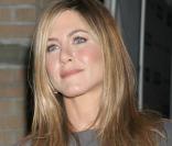 Jennifer Aniston hier soir à la première de Management