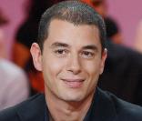 Ali Baddou se livre tous les soirs au  Grand Journal  ! 