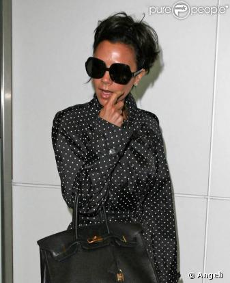 Victoria Beckham à son arrivée à Londres ce matin