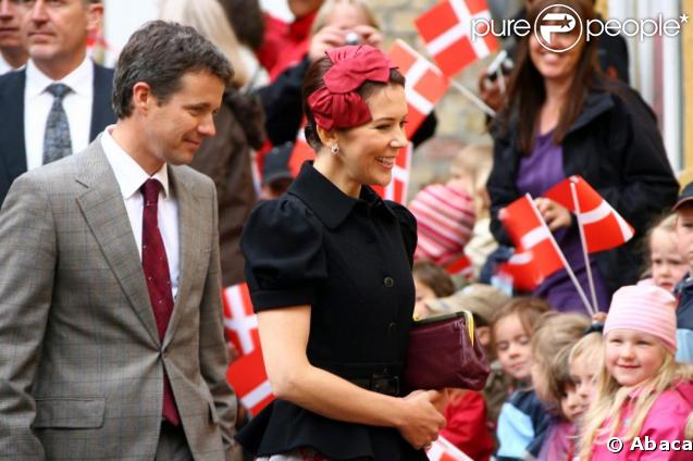 Mary de Danemark et son époux Frederik de Danemark à Flensburg, en Allemagne.