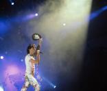 Mika propose un cadeau à ses fans... en attendant le deuxième album !