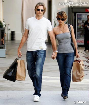 Halle Berry et Gabriel Aubry, un couple magnifique en séance shopping à LA le 8 mai !