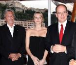 Albert de Monaco, sa compagne Charlene, Alain Delon, Bernard Montiel 