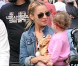 Nicole Richie, son chéri Joel Madden et la petite Harlow