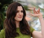 Rachel Weisz resplendissante dans sa robe verte, lors du photocall pour Agora, au Festival de Cannes, le 17 mai 2009