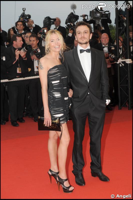 Virgine de Clausade, très sexy dans une robe au look destroy.? Mais au-delà du look, que fait-elle au au 62ème Festival de Cannes ? Encore un enfant de la télé égaré ! 