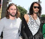 Russel Brand quitte le Staples Center après le match opposant les Lakers aux Houston Rockets le 17 mai 2009