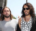 Russel Brand quitte le Staples Center après le match opposant les Lakers aux Houston Rockets le 17 mai 2009