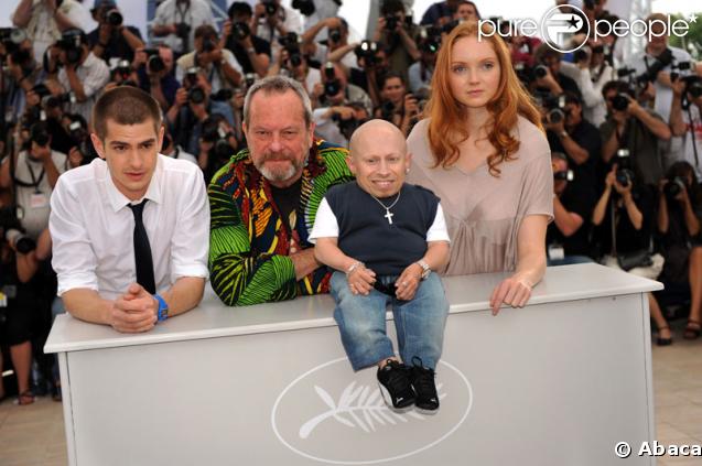 Andrew Garfield, Terry Gilliam, Verne Troyer et Lily Cole lors du photocall de L'Imaginarium du Docteur Parnassus le 22 mai 2009 dans le cadre du Festival de Cannes