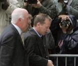Kiefer Sutherland se rend au premier district juridique de Manhattan le 7 mai 2009 