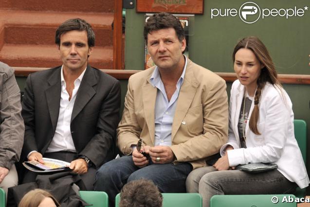David Pujadas, Philippe Lellouche et Vanessa Demouy lors du tournoi de Roland Garros le 27 mai 2009