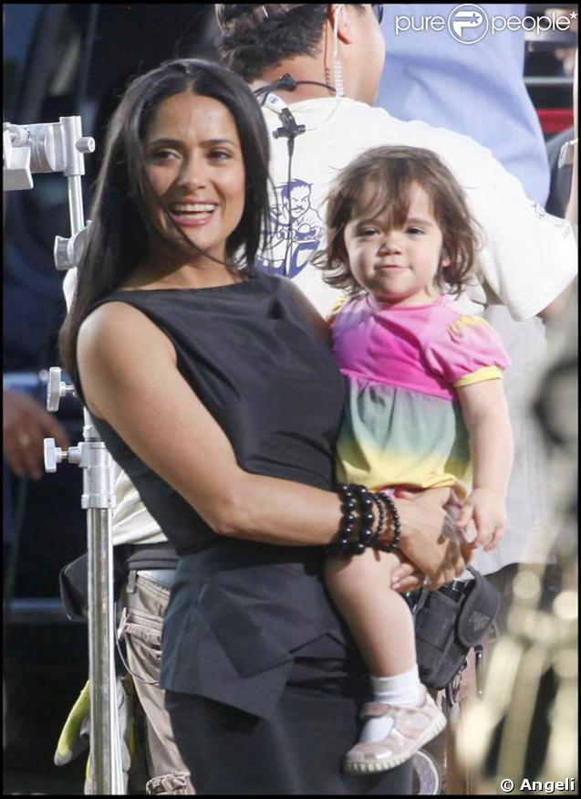 Salma Hayek et son adorable Valentina... sur le tournage de 
