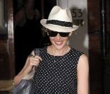 Kylie Minogue se dirigeant vers l'un des aéroports de Londres le 3 juin 2009