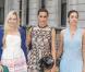 Yasmin Le Bon pose avec ses deux magnifiques filles... pendant que Stella McCartney joue à Cendrillon !