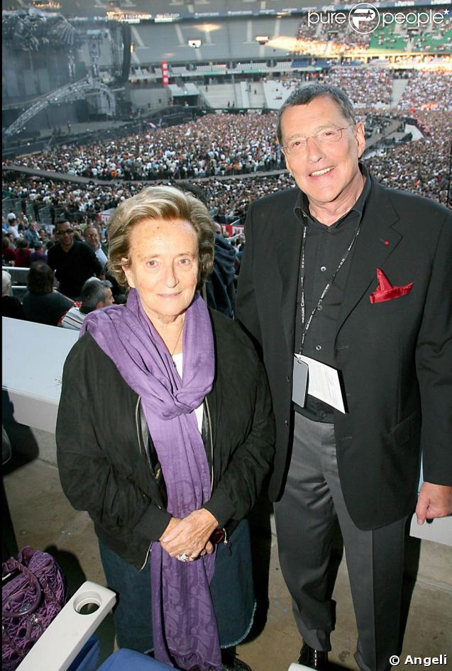 Le Tour 66 de Johnny Hallyday fait escale au Stade de France, fin mai 2009 : Jean-Claude Camus et Bernadette Chirac 