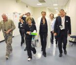 Le Tour 66 de Johnny Hallyday fait escale au Stade de France, fin mai 2009 : Jean-Claude Camus en coulisses avec Johnny 