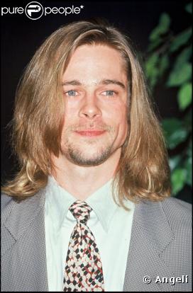 Brad Pitt en 1993 a voulu tester les cheveux longs... Mauvaise idée.
