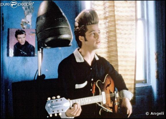 Brad Pitt dans Johnny Suede, un petit air d'Elvis?