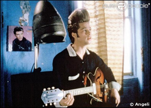Brad Pitt dans Johnny Suede, un petit air d'Elvis?  