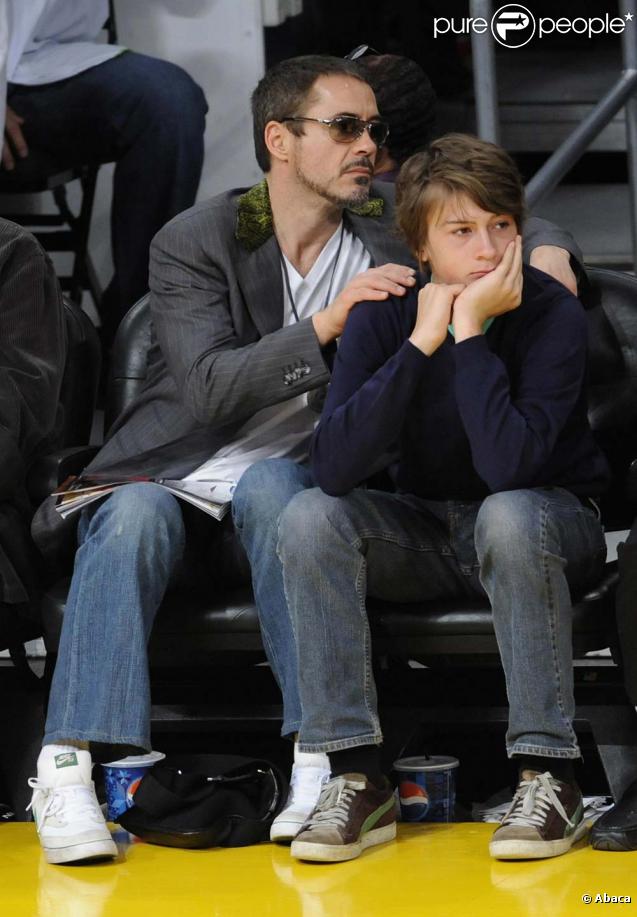 Robert Downey Jr. n'a qu'un fils, Indio . Après des années de déboires, le héros d'Iron Man a renoué avec la notoriété et avec son rôle de père.