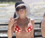 Shauna Sand et son petit ami à la plage à Miami le 11 juin 2009