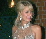 Paris Hilton à la sortie d'un restaurant Mister Chow à Beverly Hills, 13 juin
