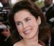 L'actrice Dayle Haddon est ambassadrice de L'Oréal depuis 1995 et promeut notamment sa ligne anti-âge. 