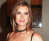 L'actrice Brooke Shields était ambassadrice de L'Oréal en 1994. 