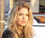 Le top hollandais Doutzen Kroes est ambassadrice de L'Oréal depuis 2006. 