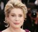 L'actrice française Catherine Deneuve était ambassadrice de L'Oréal en 2004. 