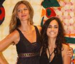 Gisele Bündchen et Alice Braga, lors de l'avant-première du documentaire Top Models, de Richard Luiz, à Sao Paulo, au Brésil, le 15 juin 2009 !