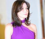 Carla Bruni : sa couleur, c'est le violet !  