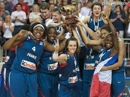 L'équipe de France féminine... championne d'Europe de basket, le 20 juin 2009, à Riga, en Lettonie !