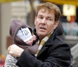Dennis Quaid et l'un de ses jumeaux