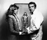 Farrah Fawcett et Lee Majors dans L'homme qui valait trois milliards 