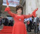 Gina Lollobrigida à l'ouverture de son exposition photographique à Rome, juin 2009
