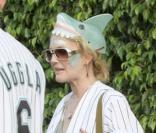 Drew Barrymore et Justin Long après le match de baseball des Marlins contre les Yankees, à Miami. Juin 2009