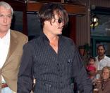 Johnny Depp à la sortie d'un restaurant après l'enregistrement du Late Show with David Letterman le 27 juin 2009