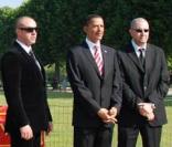 La statue de Barack Obama est arrivée à Paris et a été présentée officiellement au pied de la Tour Eiffel, le 29 juin 2009 !