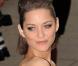 Marion Cotillard, superbe, lors de l'avant-première anglaise de "Public Enemies", qui s'est tenue à l'Empire de Leicester Square, à Londres, le 29 juin 2009 !