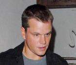 Matt Damon et sa femme Luciana quittent le restaurant Madeo à Los Angeles, après y avoir dîné le 28 juin 2009