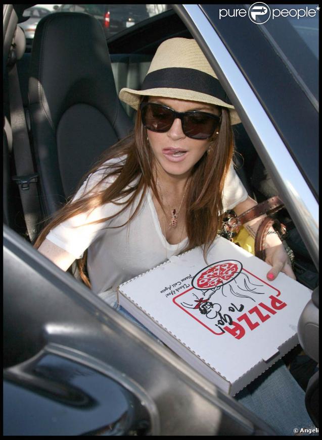 Pour son anniversaire, Lindsay Lohan s'est offert... une pizza !