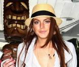 Lindsay Lohan le jour de son 23e anniversaire ! Elle se prépare à aller à la Villa fêter ça dignement !