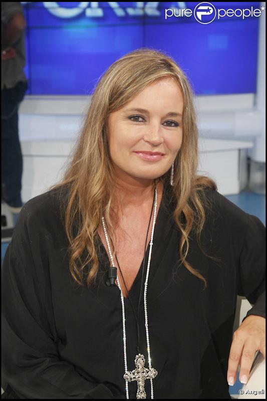 Eva Cavalli sur le plateau de l'émission Porta a Porta diffusée sur Rai Uno le 5 juillet 2009