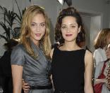 Marion Cotillard et Nora Arnezeder au défilé Christian Dior Haute Couture Automne/Hiver 2009-2010, le 6 juillet 2009
