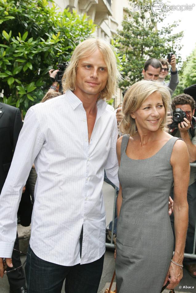 Claire Chazal et son compagnon Arnaud Lemaire au défilé Christian Dior Haute Couture Automne/Hiver 2009-2010, le 6 juillet 2009