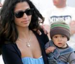 Levi est ravi : sa mère l'emmène profiter des joies d'un spectacle musical à L.A.... Un futur mélomane ! (26 avril 2009) 