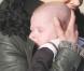 Nicole Kidman protège sa petite chérie Sunday Rose du froid parisien (2 décembre 2008) 